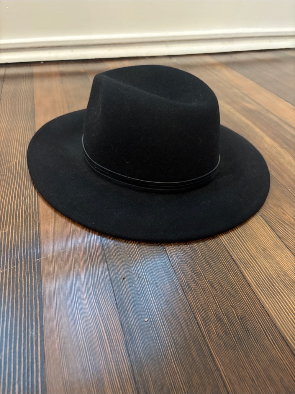 Women’s BCBG Black Wide-Brim Felt Hat